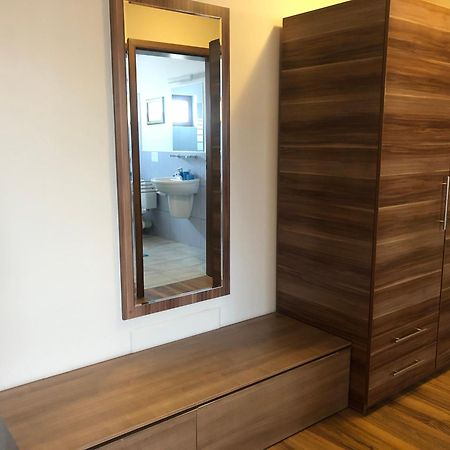 Cabrio Apart Hotel Клуж-Напока Екстериор снимка