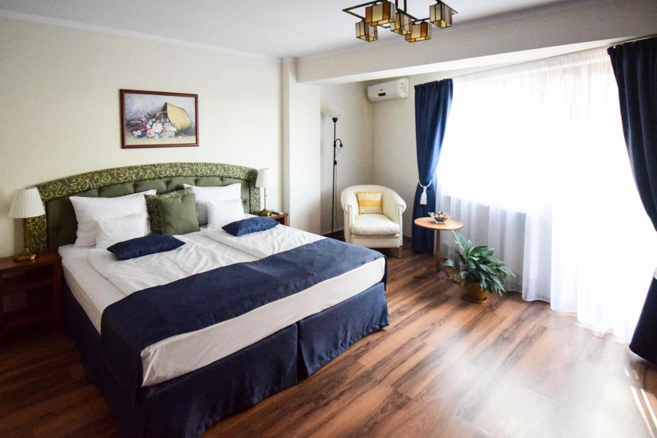 Cabrio Apart Hotel Клуж-Напока Екстериор снимка